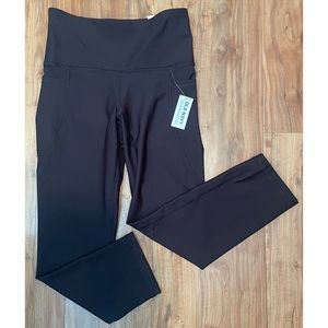 OLD NAVY High Rise Powersoft Crop Leggings 🖤